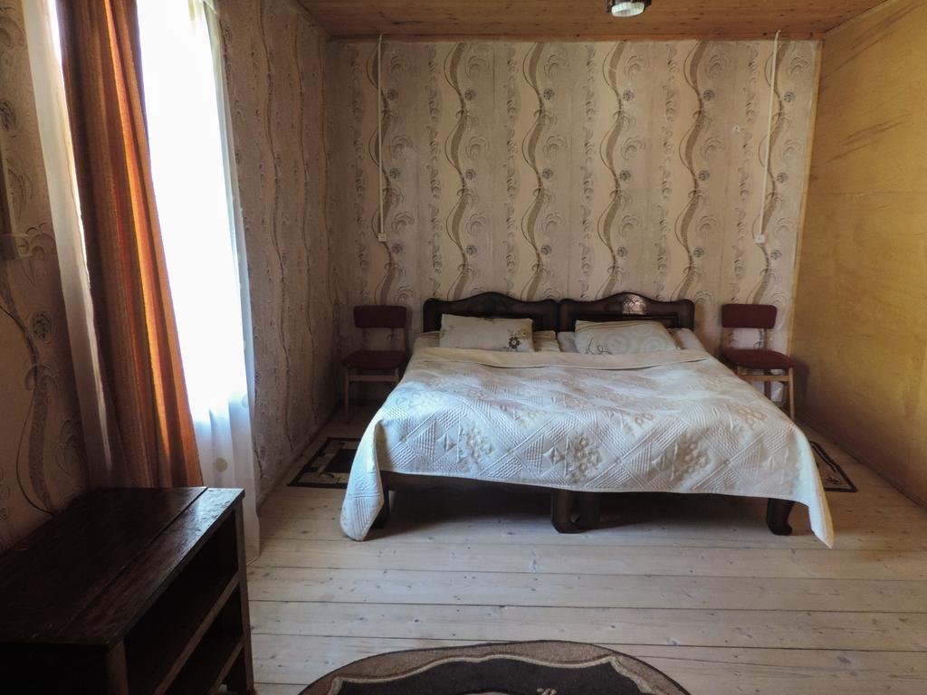 Guesthouse Angelina ウシュグリ エクステリア 写真